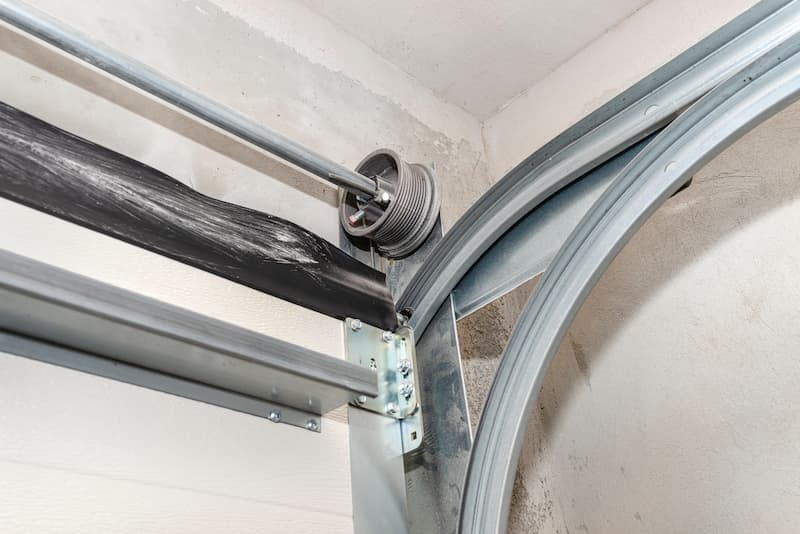 Garage door cable and drum